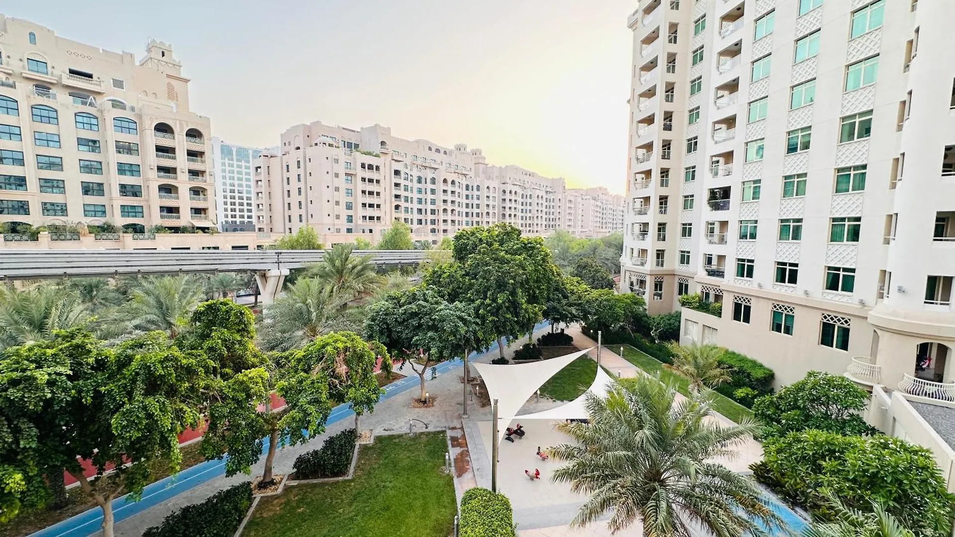 Luxury 3 Bed Apartment At Palm Jumeirah Dubai
