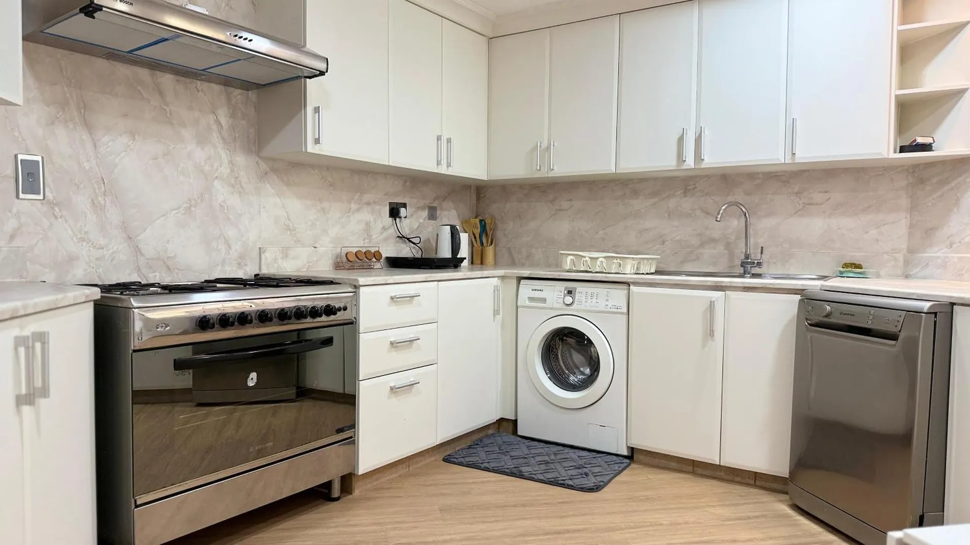 Luxury 3 Bed Apartment At Palm Jumeirah Dubai