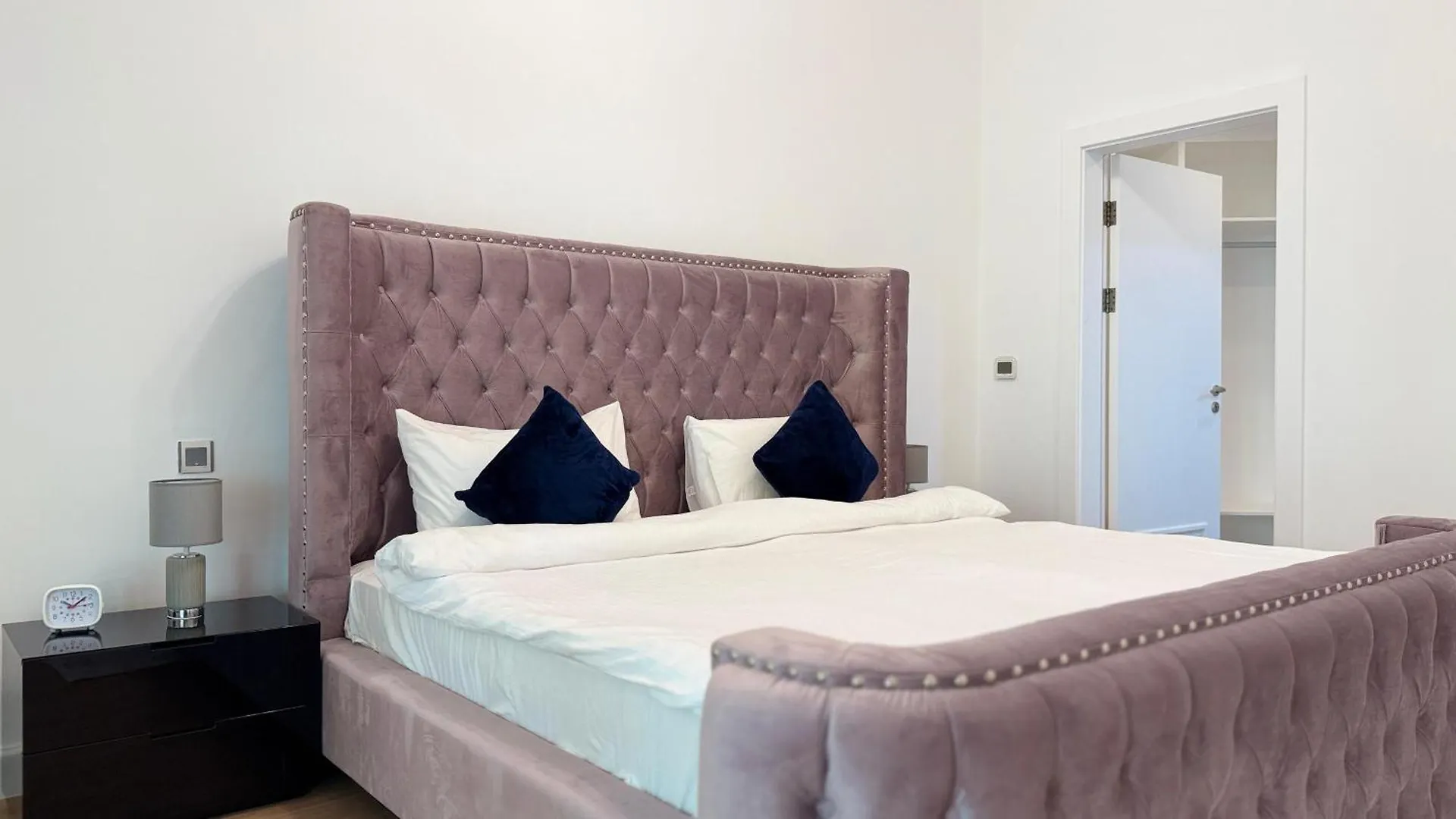 Luxury 3 Bed Apartment At Palm Jumeirah Dubai