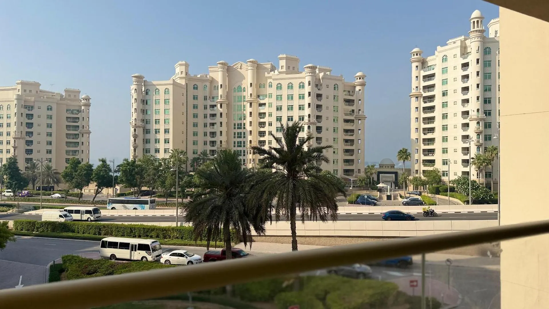 Luxury 3 Bed Apartment At Palm Jumeirah Dubai United Arab Emirates